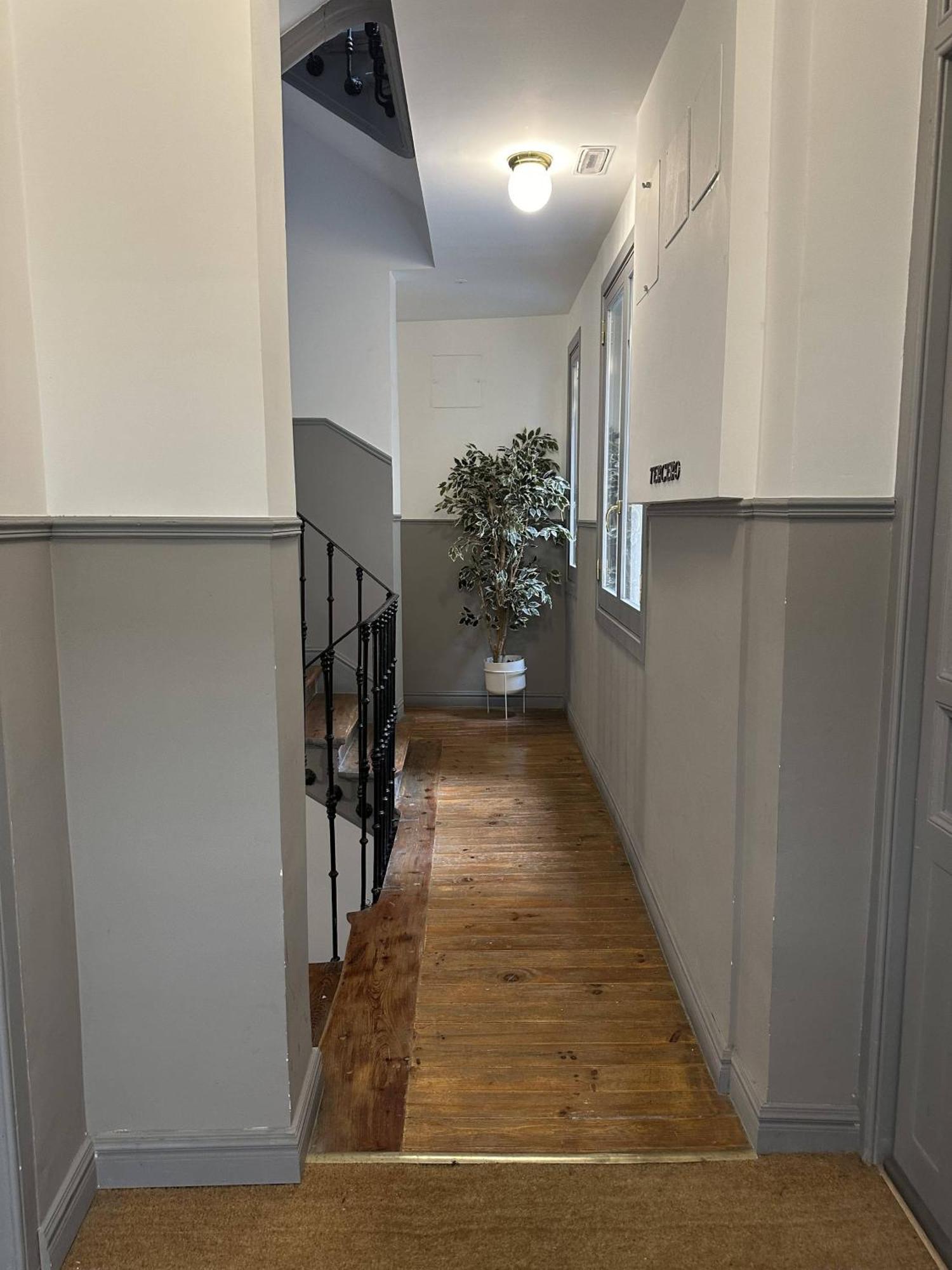 Moderno Apartamento En Pleno Centro Madrid Bagian luar foto