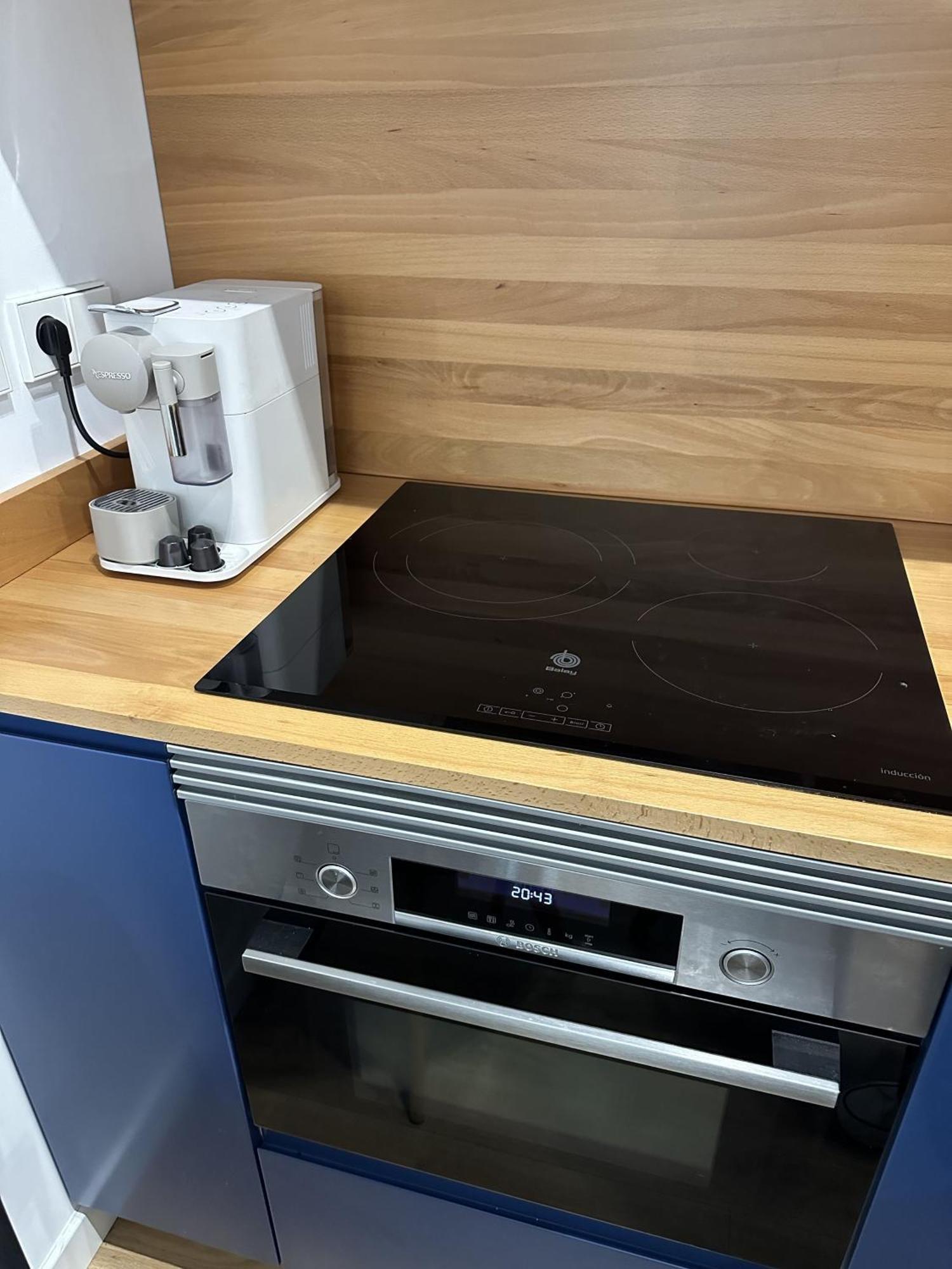 Moderno Apartamento En Pleno Centro Madrid Bagian luar foto