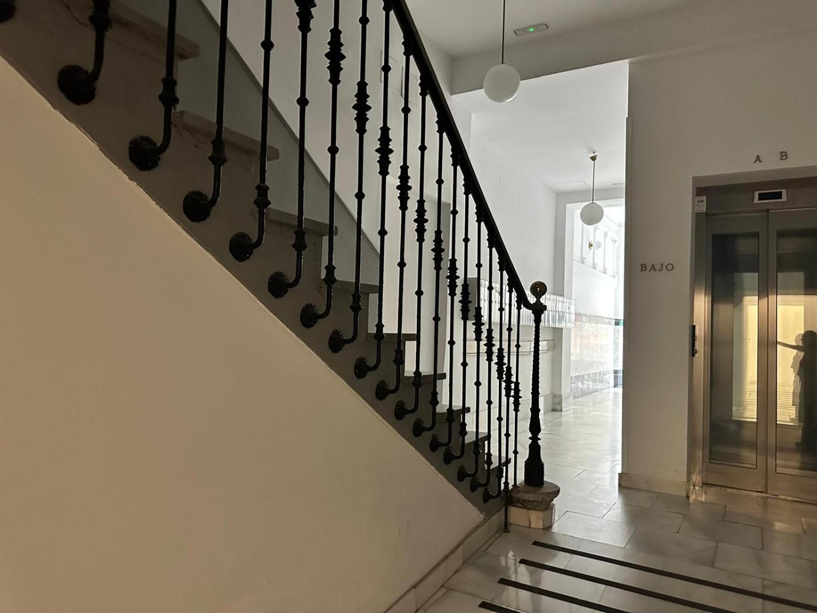 Moderno Apartamento En Pleno Centro Madrid Bagian luar foto