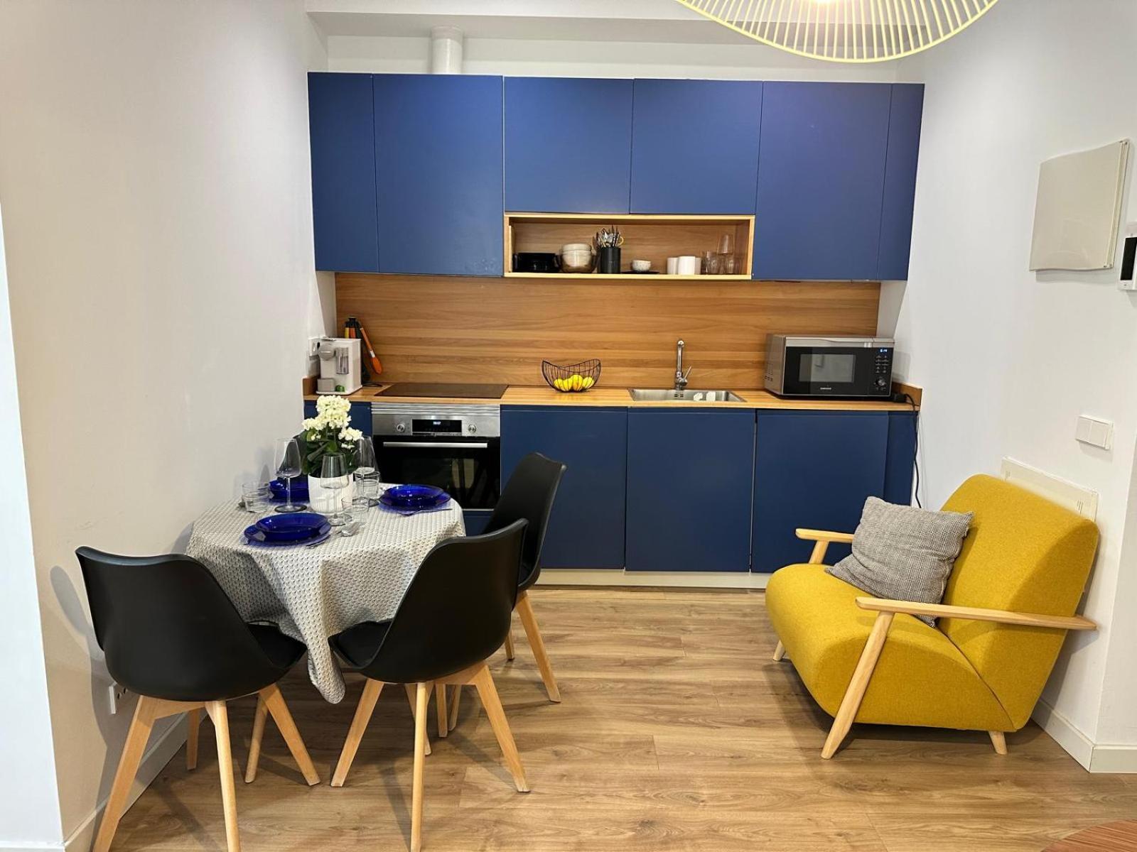 Moderno Apartamento En Pleno Centro Madrid Bagian luar foto