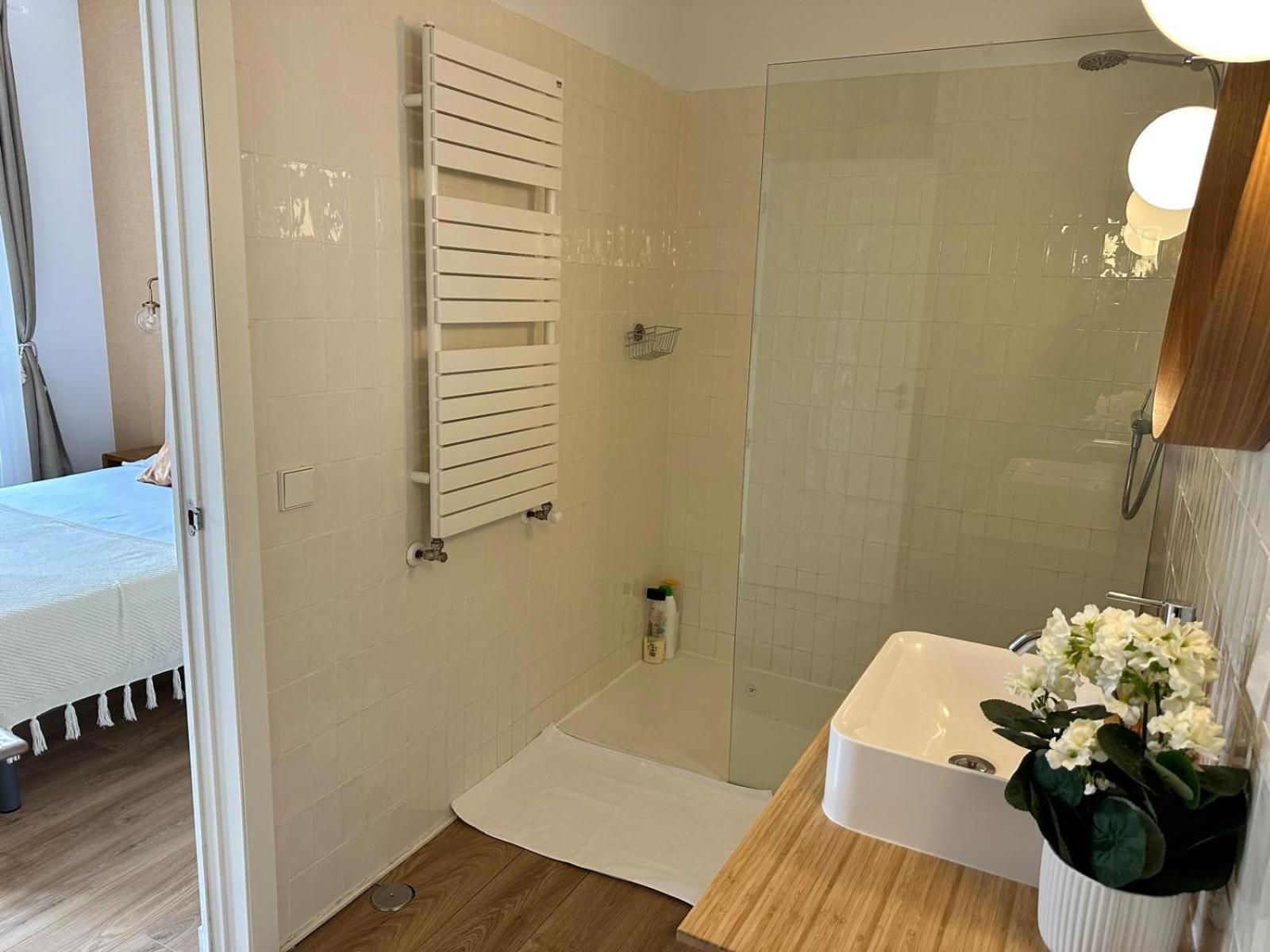 Moderno Apartamento En Pleno Centro Madrid Bagian luar foto
